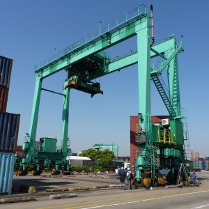 Container Straddle Carrier