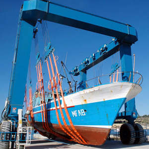 Travel Lift Yacht crane